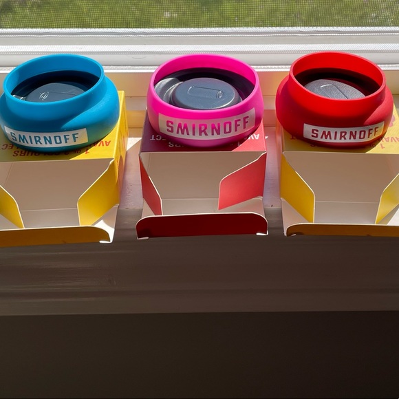 COMPLETE COLLECTABLE SET - Smirnoff Chill Coasters (Red, Pink, and Blue) - Picture 5 of 8